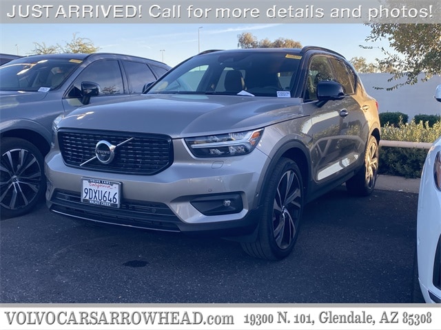 2022 Volvo XC40 R-Design