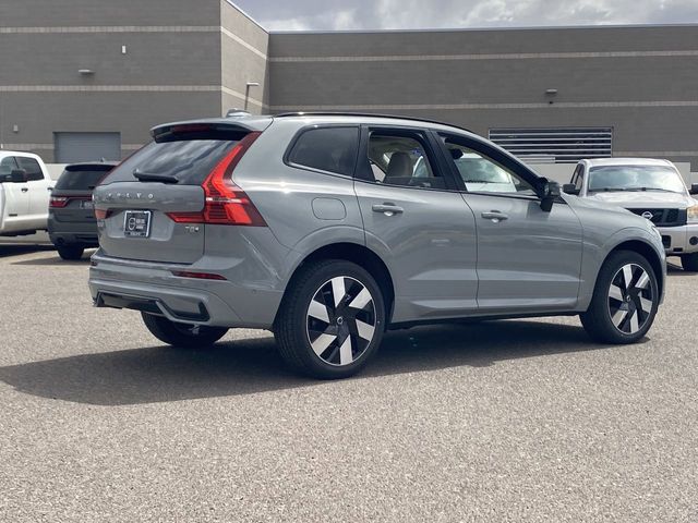 2025 Volvo XC60 Plus - Photo 7