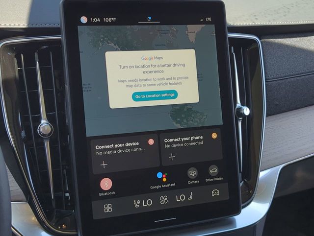 2025 Volvo XC90 Plus - Photo 28