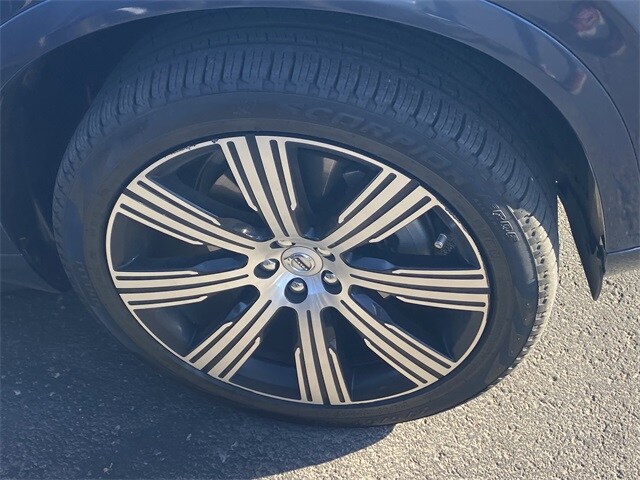 2023 Volvo XC90 AWD Core photo 3