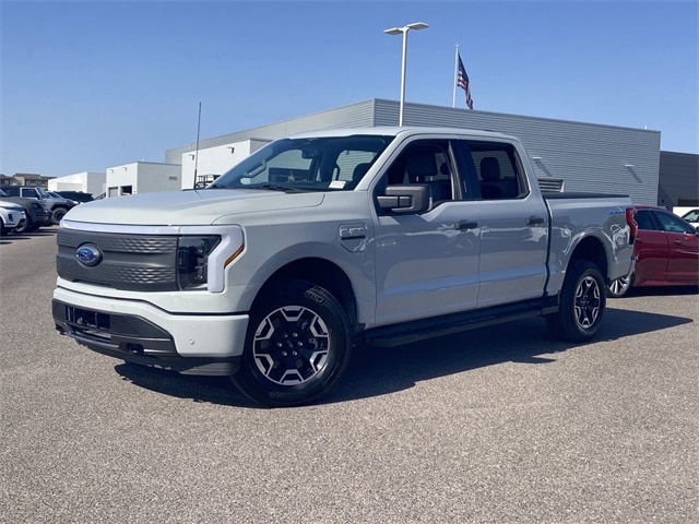 Used 2023 Ford F-150 Lightning XLT with VIN 1FTVW1EL5PWG00145 for sale in Glendale, AZ