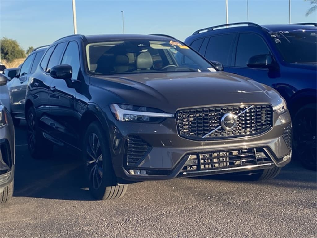 Used 2025 Volvo XC60 B5 Core SUV