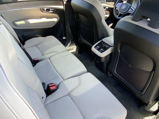 2026 Volvo XC90 Plus - Photo 15