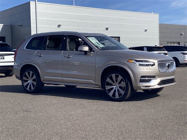 2025 Volvo XC90 photo 4