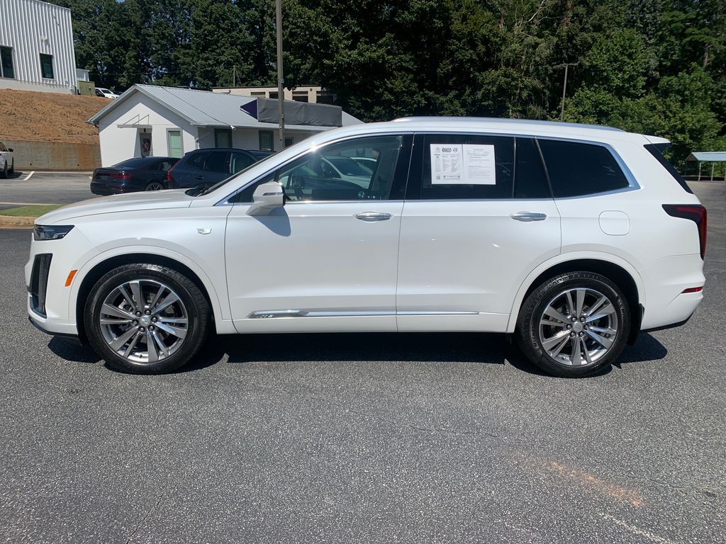 2022 Cadillac XT6 Premium Luxury photo 2