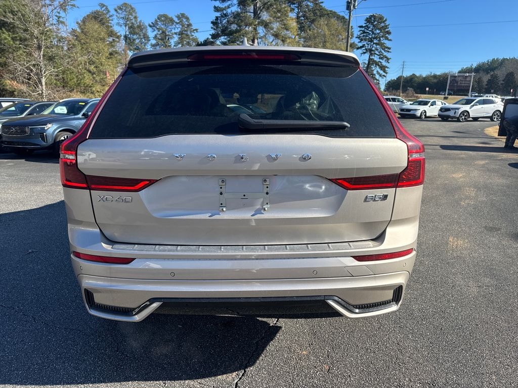 New 2026 Volvo XC60 B5 Plus SUV