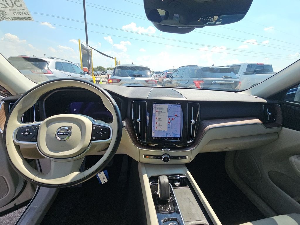 Used 2022 Volvo XC60 Recharge Plug-In Hybrid T8 Inscription Expression SUV