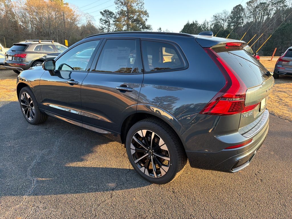 New 2026 Volvo XC60 B5 Plus SUV