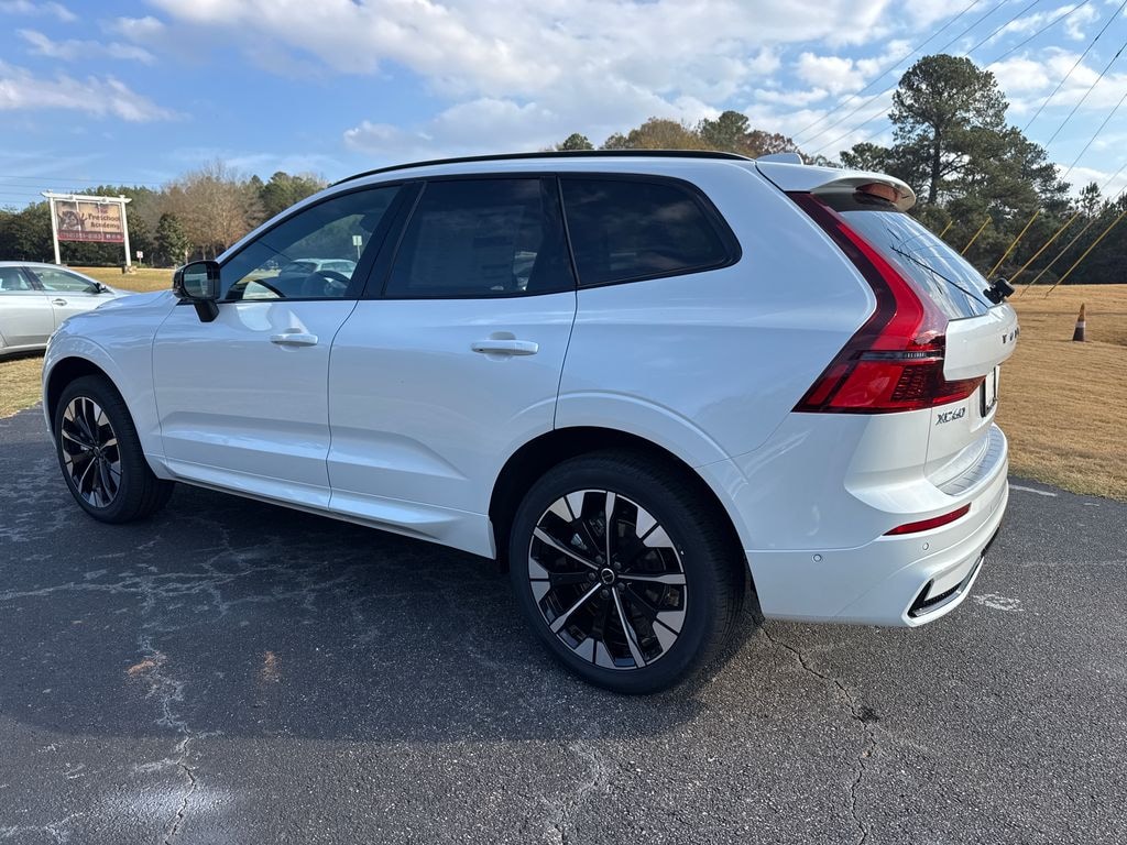 New 2026 Volvo XC60 B5 Plus SUV