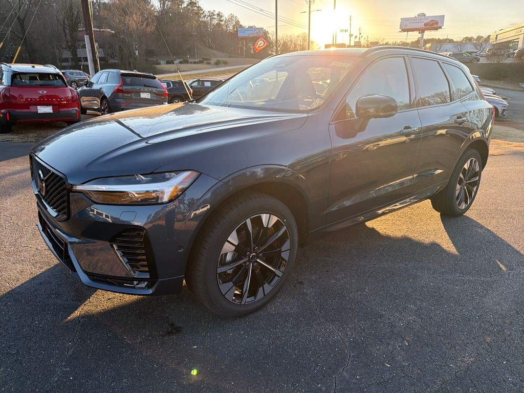 New 2026 Volvo XC60 B5 Plus SUV