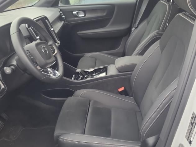 2023 Volvo C40 Recharge Plus photo 3