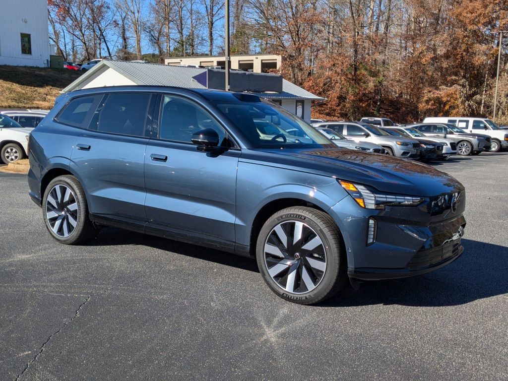 2025 Volvo EX90 Twin Motor Performance Ultra photo 2