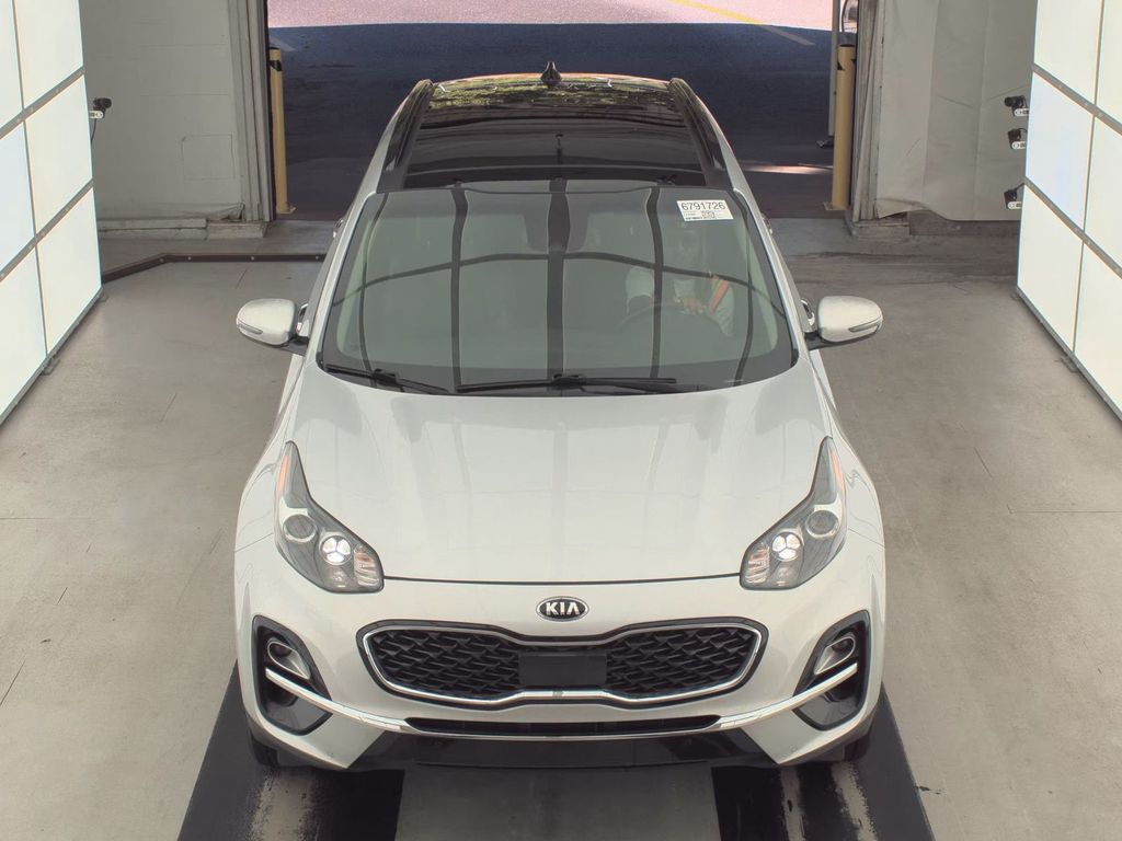 2021 Kia Sportage EX photo 2
