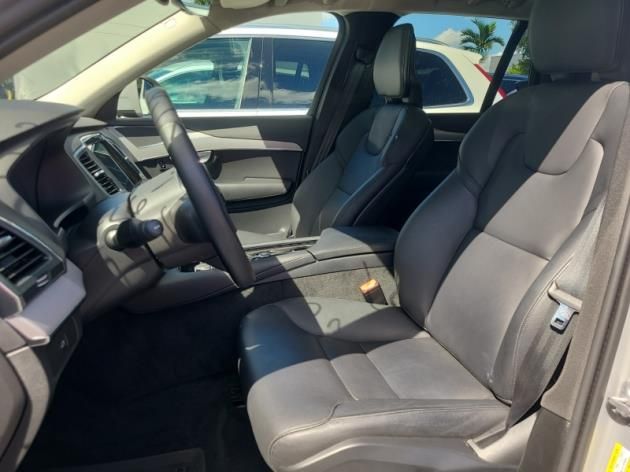 2024 Volvo XC90 B5 Core photo 3