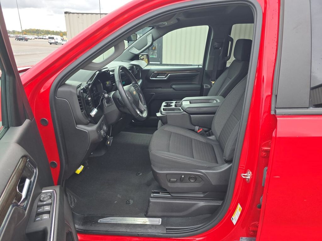 Used 2024 Chevrolet Silverado 1500 LT Truck