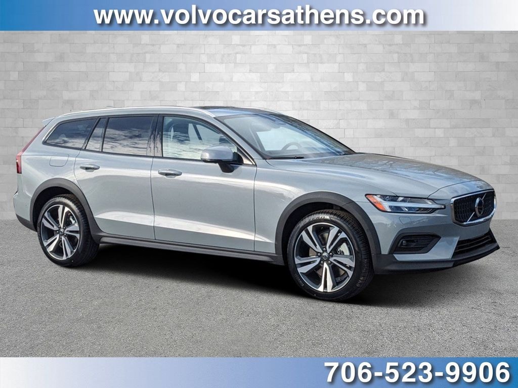 New 2024 Volvo V60 Cross Country Wagon B5 Plus Vapour Gray For Sale