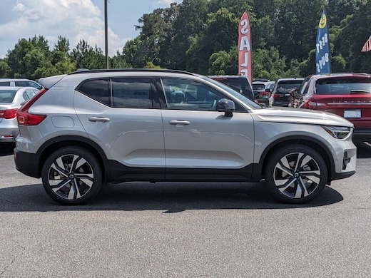 New Volvo XC40 SUVs For Sale/Lease