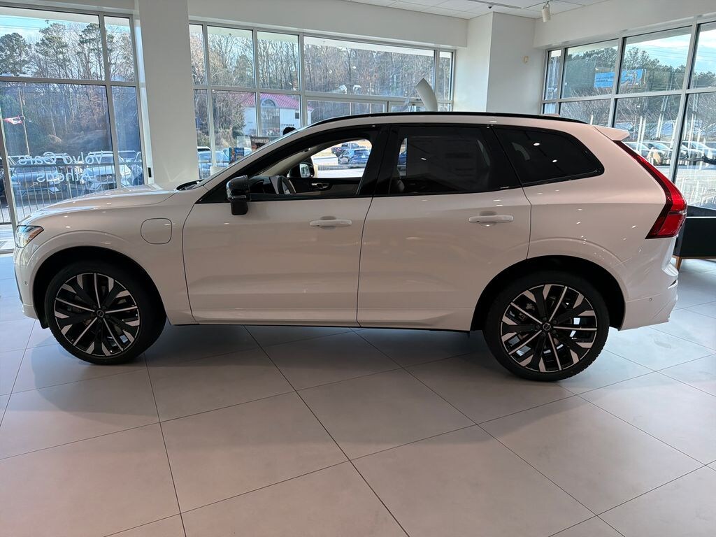 New 2026 Volvo XC60 plug-in hybrid T8 Ultra SUV