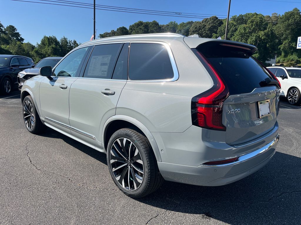 2026 Volvo XC90 Plus photo 2