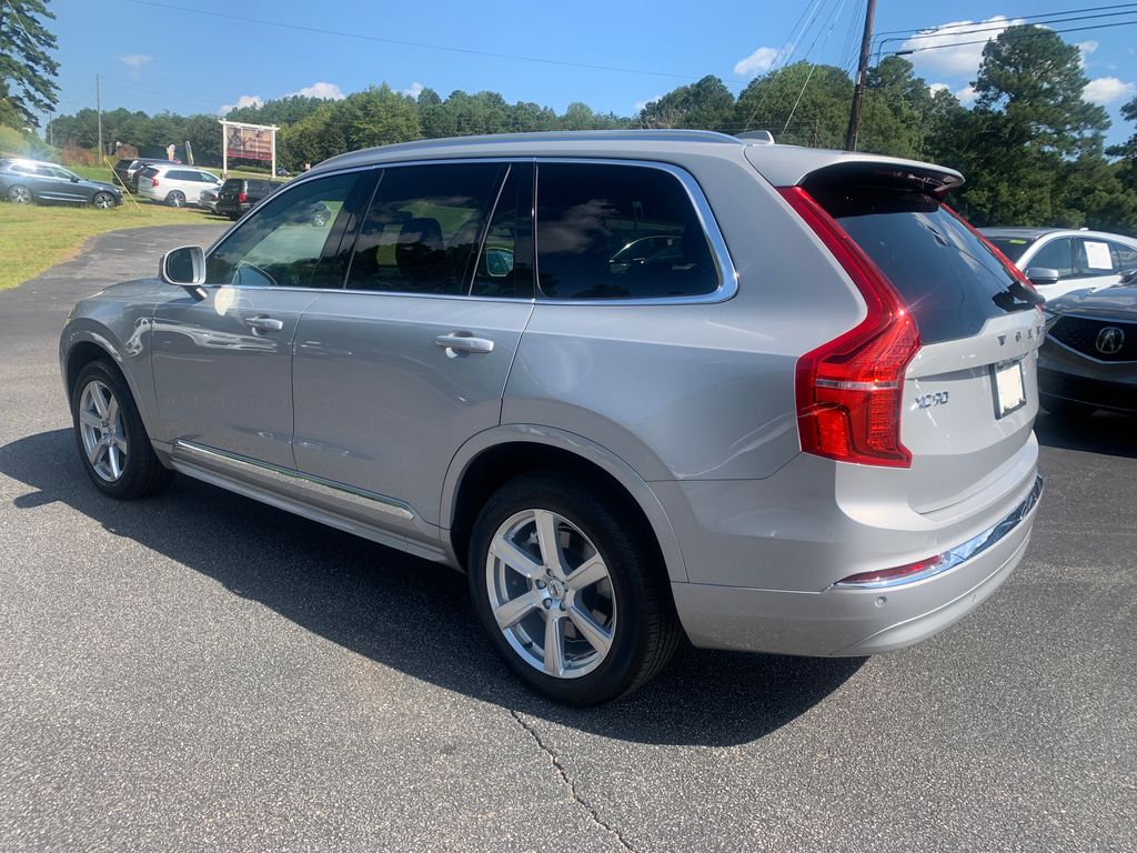 2024 Volvo XC90 B5 Core photo 3