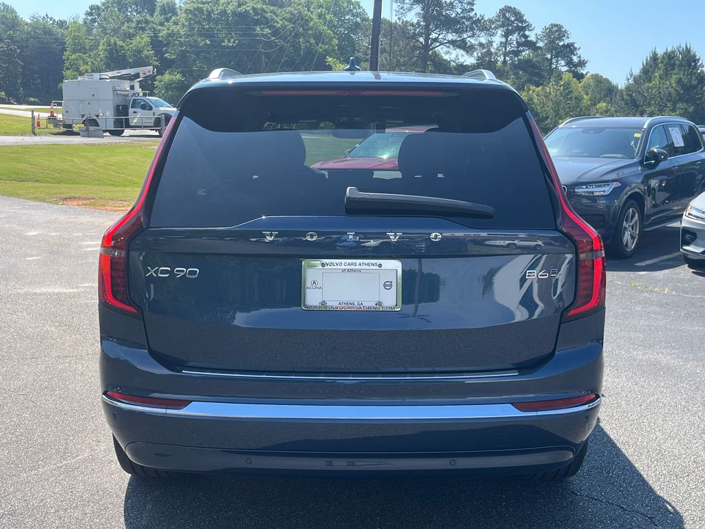2025 Volvo XC90 Plus photo 4