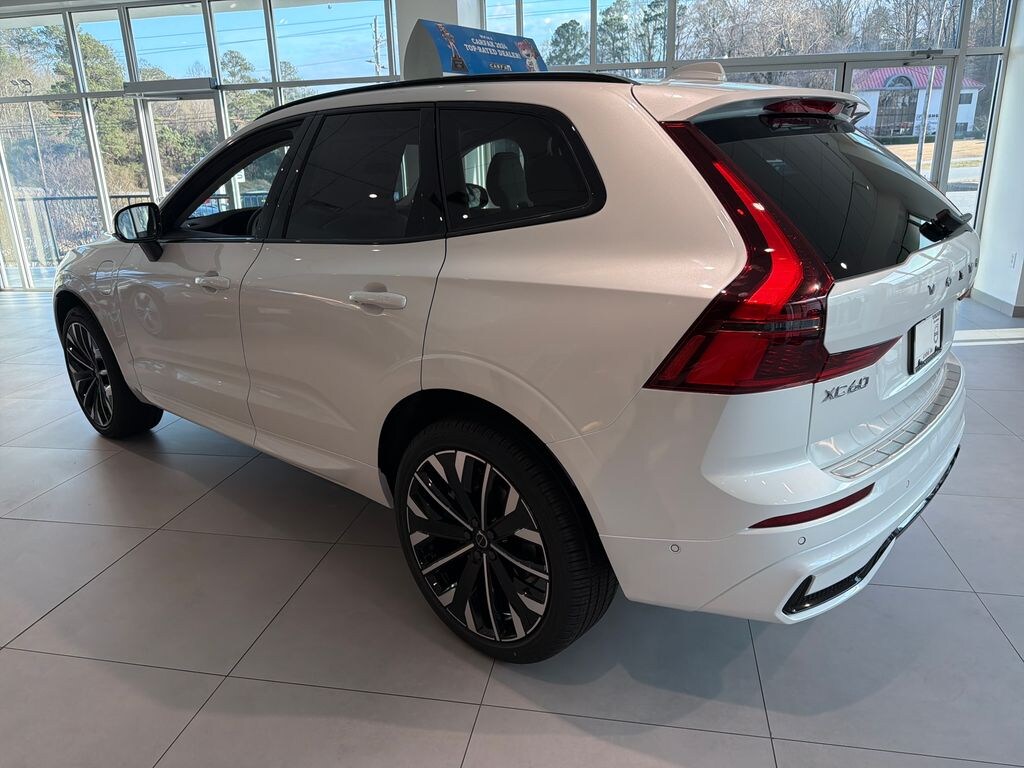 New 2026 Volvo XC60 plug-in hybrid T8 Ultra SUV