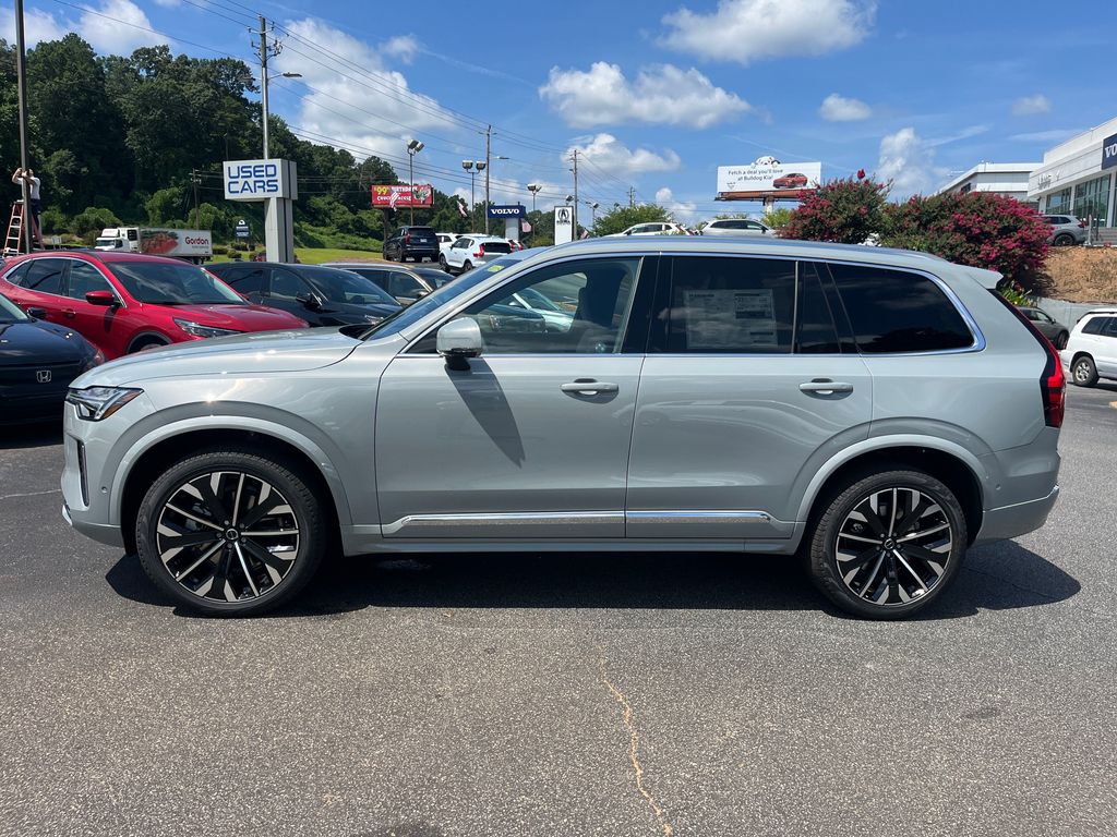 2026 Volvo XC90 Plus photo 2