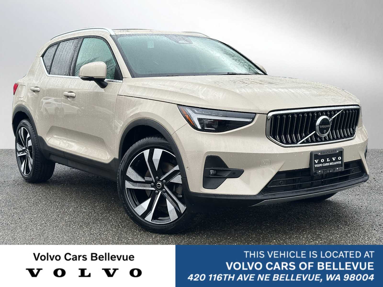 2025 Volvo XC40 Ultra's photo