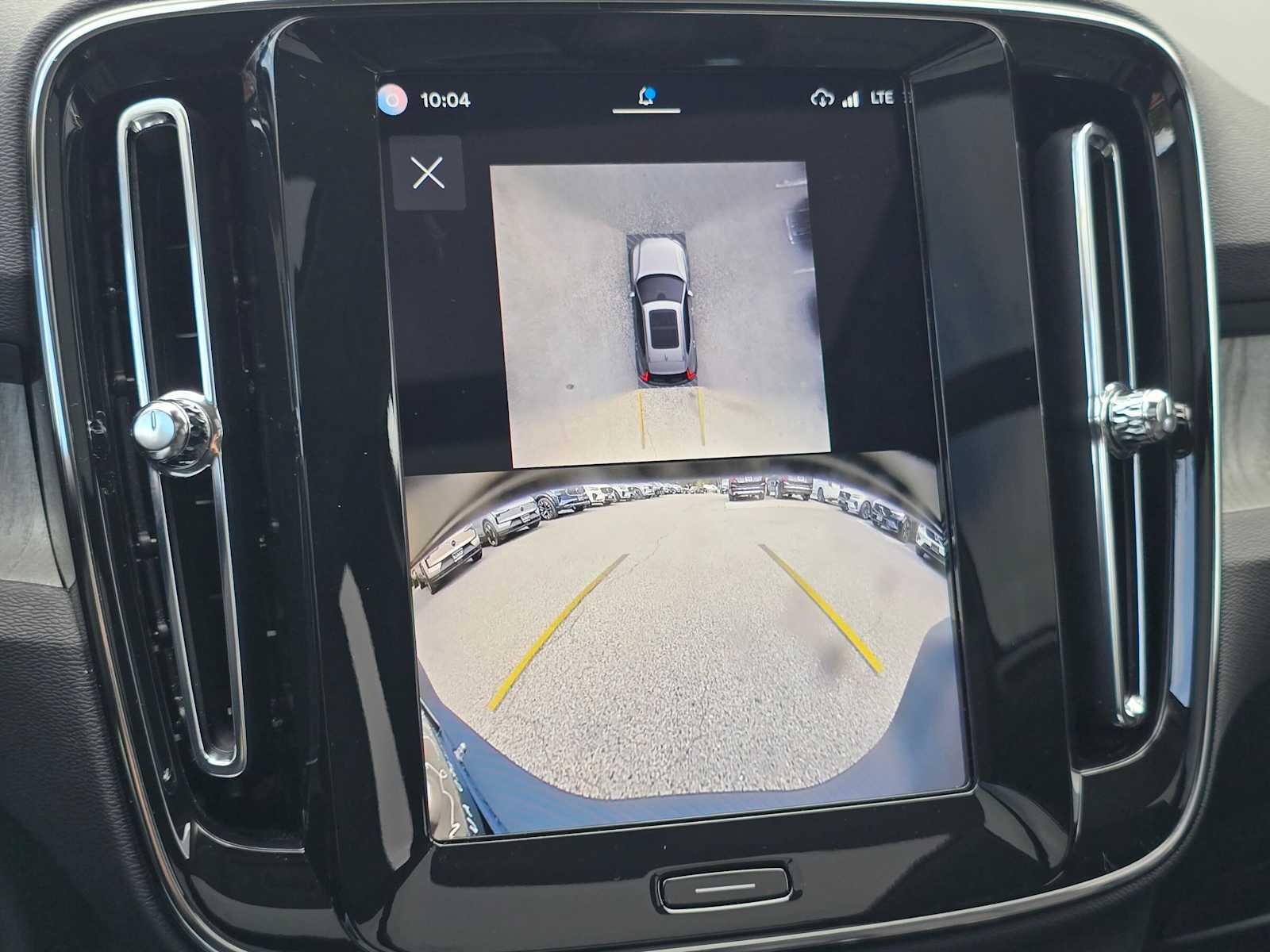 2026 Volvo XC40 Plus - Photo 26