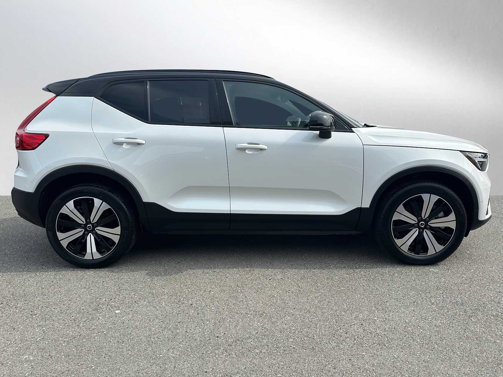 Certified 2023 Volvo XC40 Plus with VIN YV4ED3UL7P2103153 for sale in Bellevue, WA