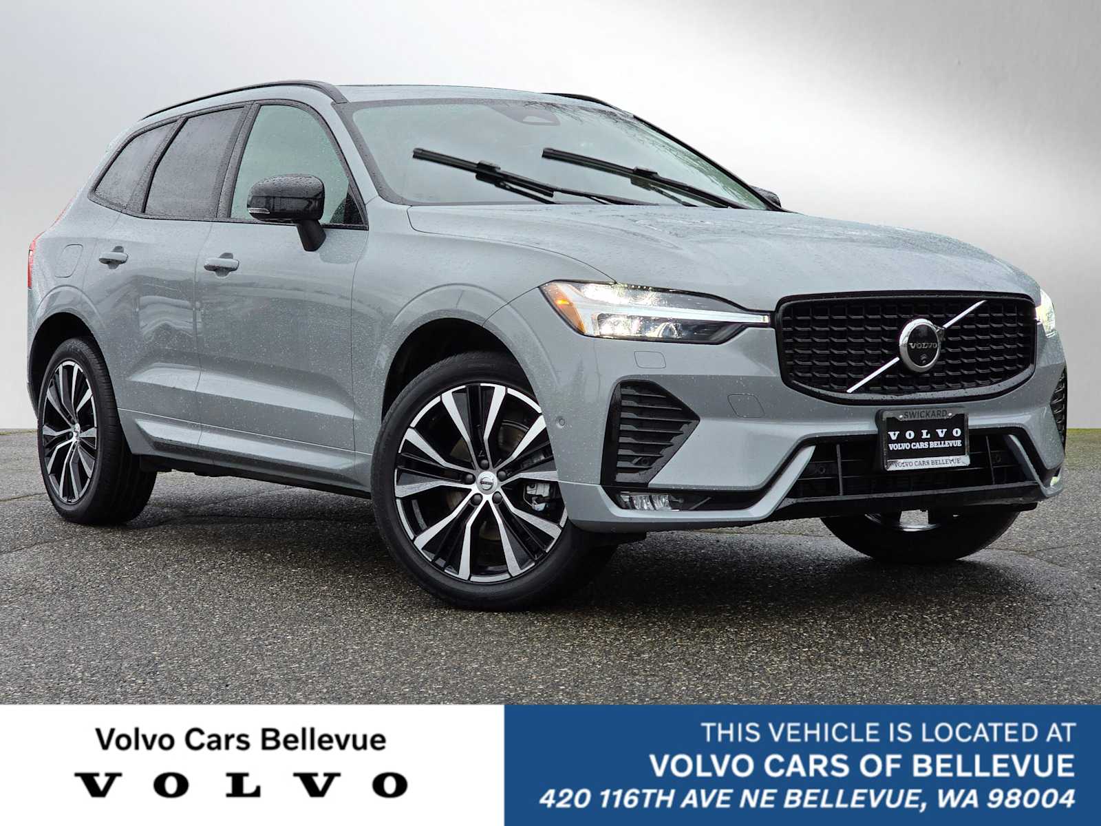 2025 Volvo XC60 B5 Plus Dark AWD's photo