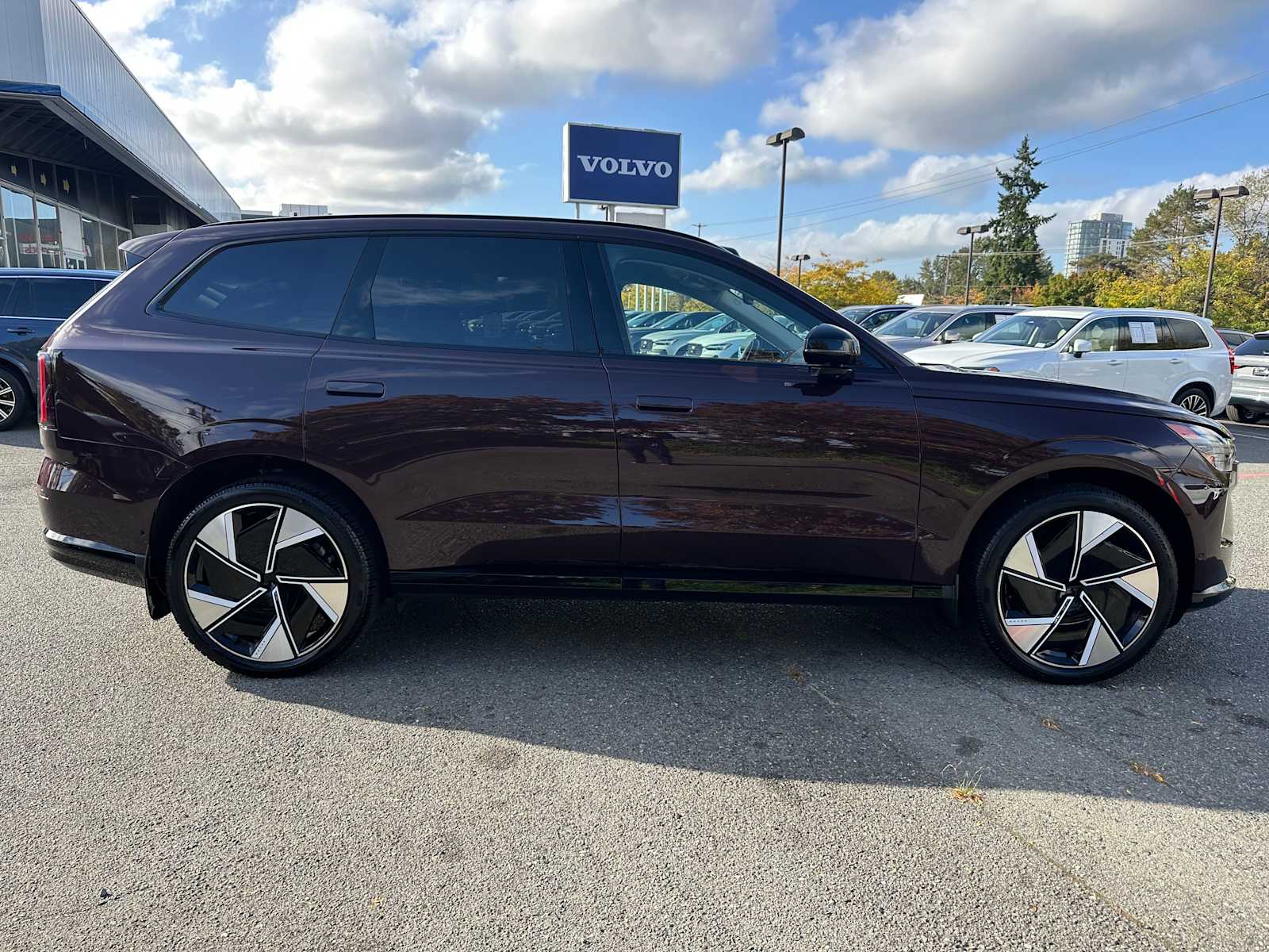 2025 Volvo EX90 Twin Motor Performance Ultra photo 3