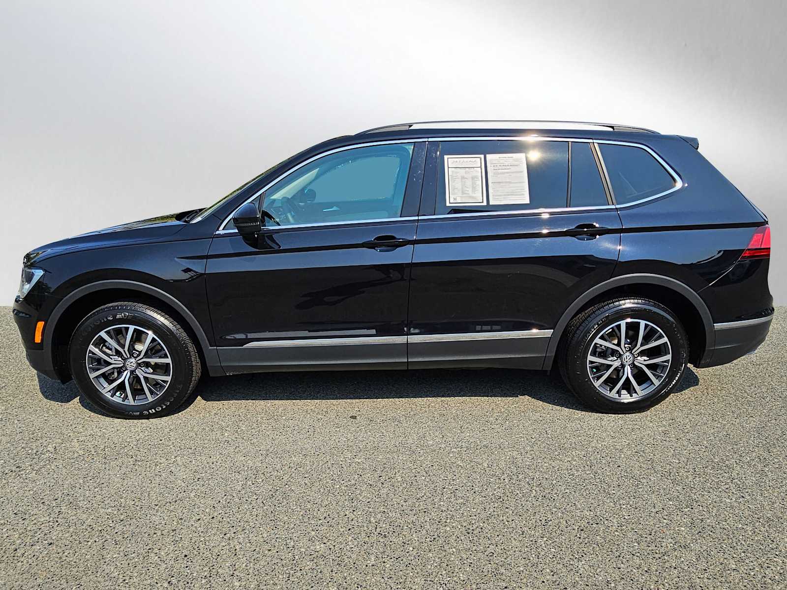 Used 2020 Volkswagen Tiguan SE with VIN 3VV2B7AX0LM012546 for sale in Bellevue, WA