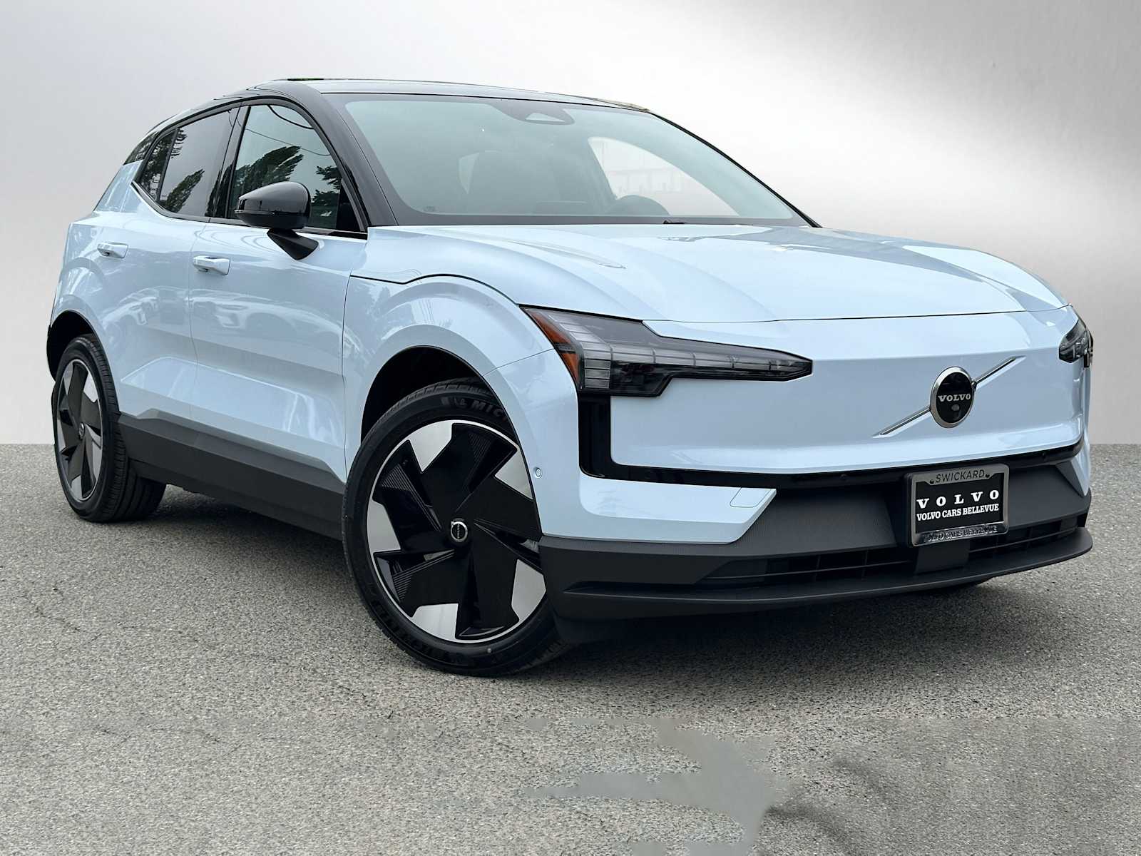 2026 Volvo EX30 Twin Motor Performance Ultra's photo