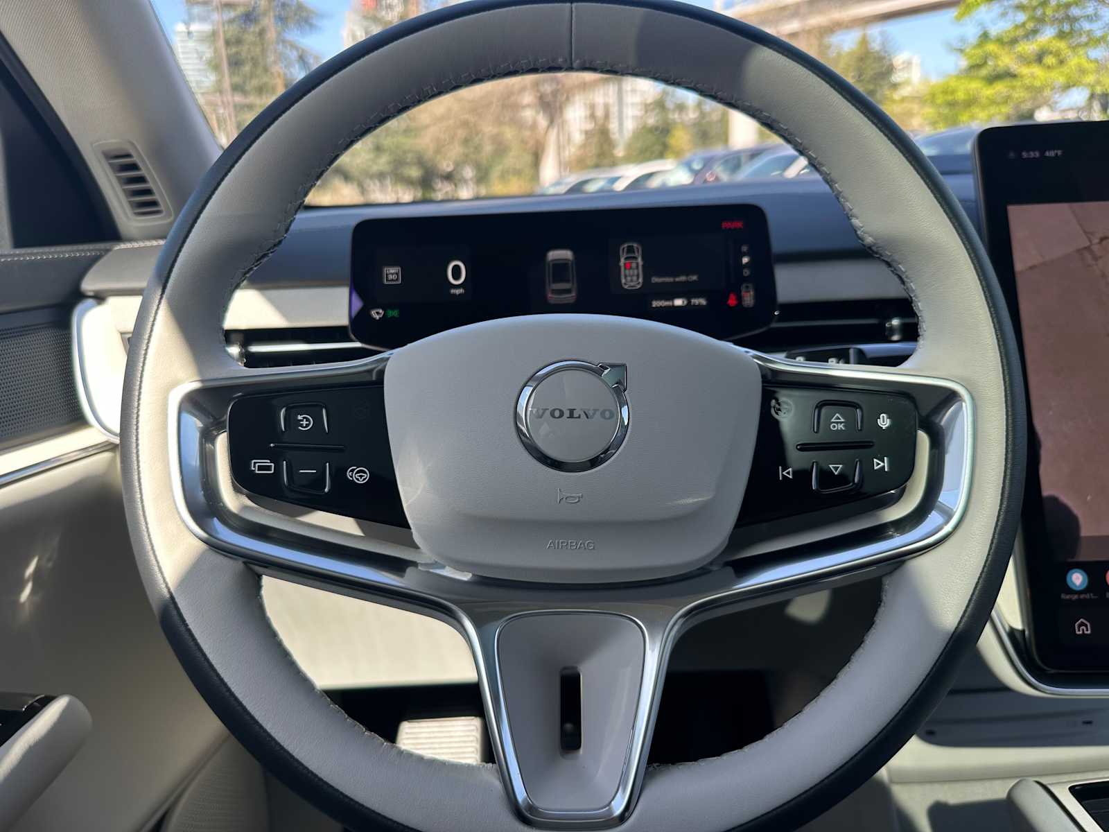 2025 Volvo EX90 Plus - Photo 25