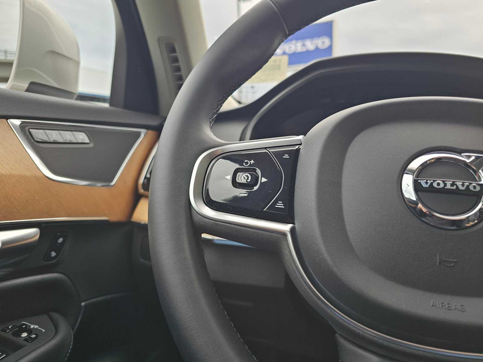 2023 Volvo XC90 Plus - Photo 30
