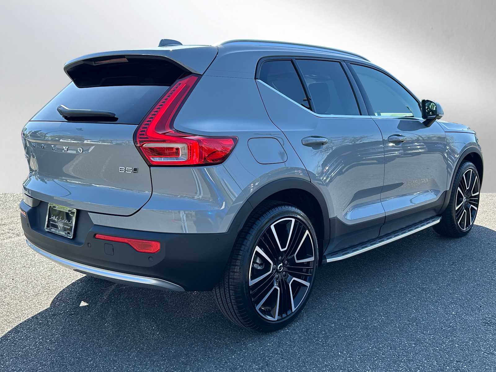 2025 Volvo XC40 Ultra - Photo 7