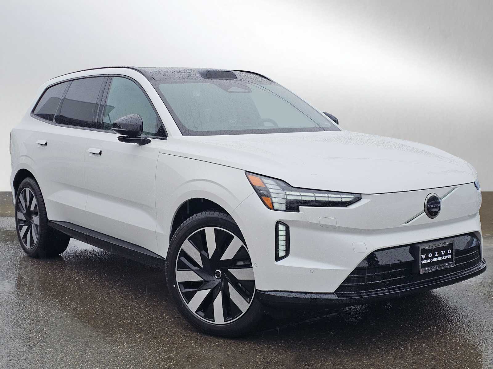 2025 Volvo EX90 Twin Motor Performance Ultra 7-Seater's photo