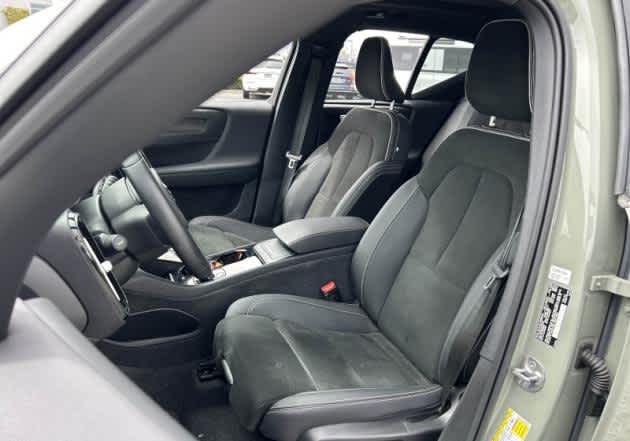Used 2023 Volvo XC40 Plus with VIN YV4ED3UW2P2072601 for sale in Bellevue, WA