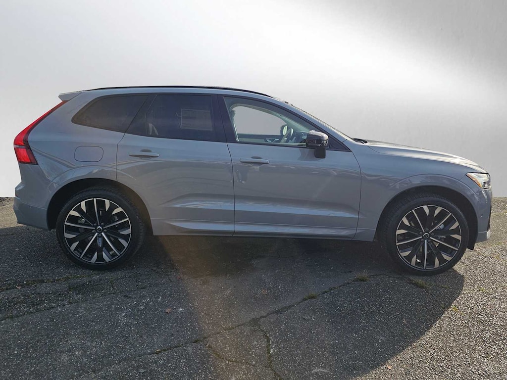 New 2026 Volvo XC60 B5 Ultra SUV