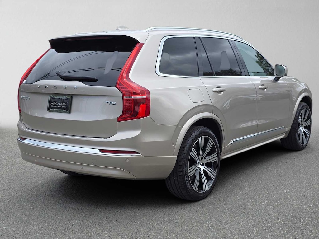 Used 2025 Volvo XC90 plug-in hybrid T8 Plus 6-Seater SUV
