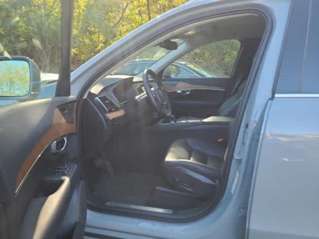 Used 2024 Volvo XC90 plug-in hybrid T8 Plus 6-Seater SUV