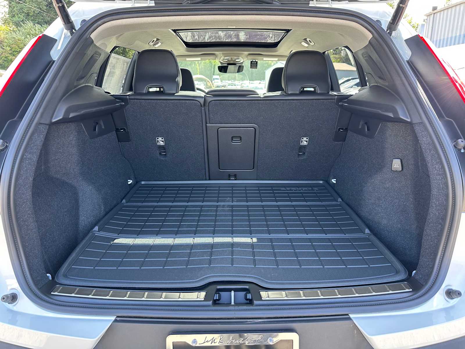 2025 Volvo XC40 Ultra - Photo 14