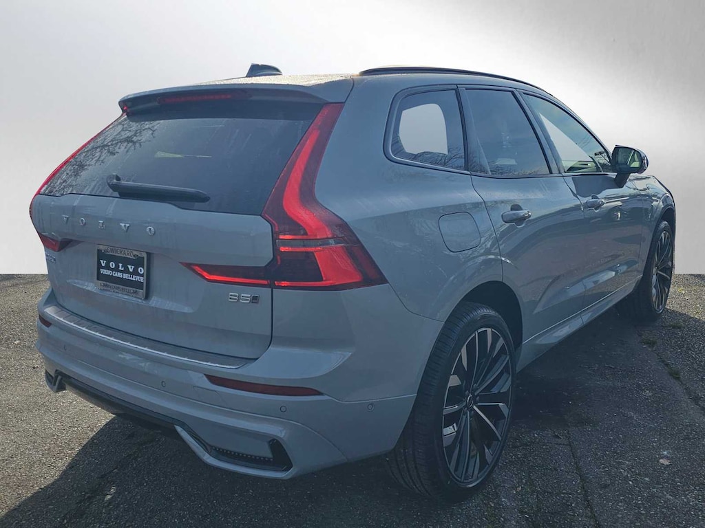 New 2026 Volvo XC60 B5 Ultra SUV