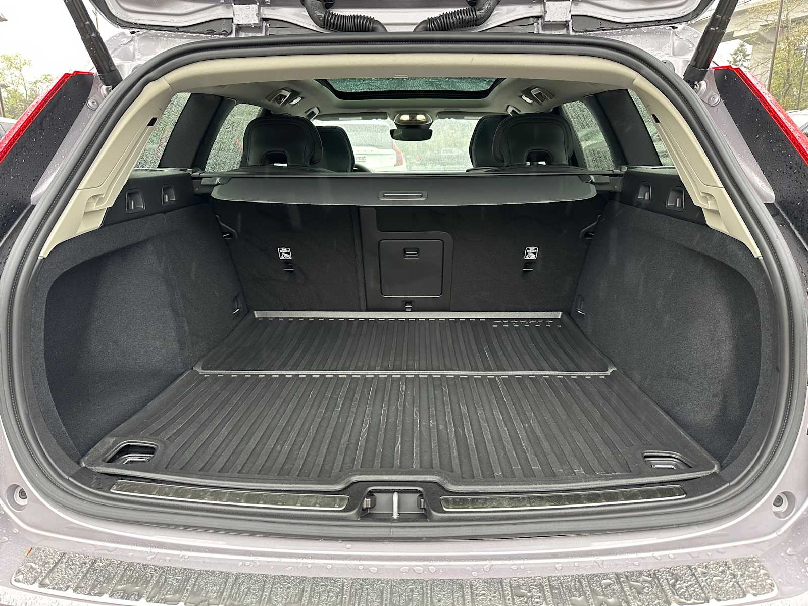 2026 Volvo V60 Cross Country Plus - Photo 14