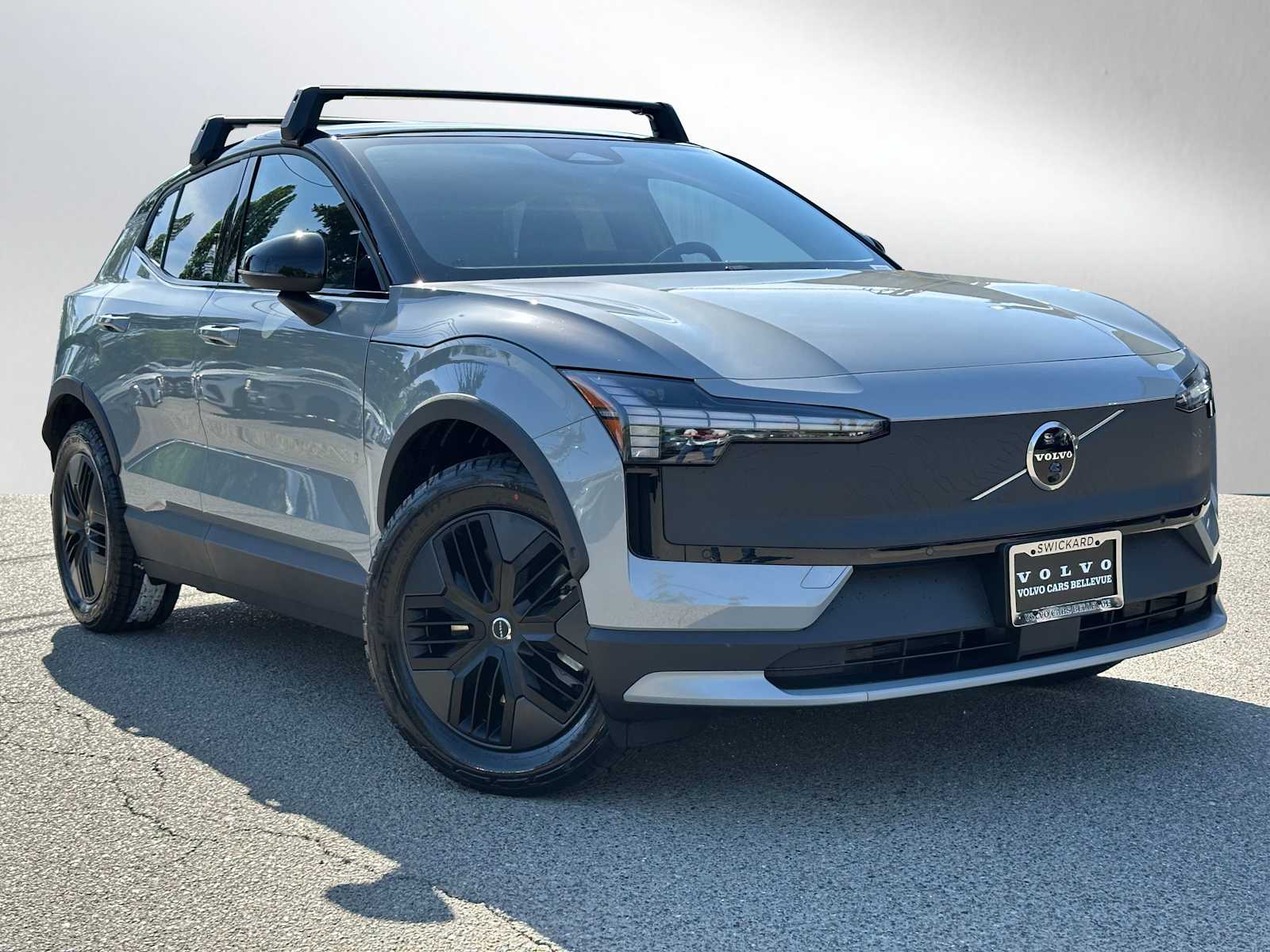 2026 Volvo EX30 Twin Motor Cross Country Ultra's photo