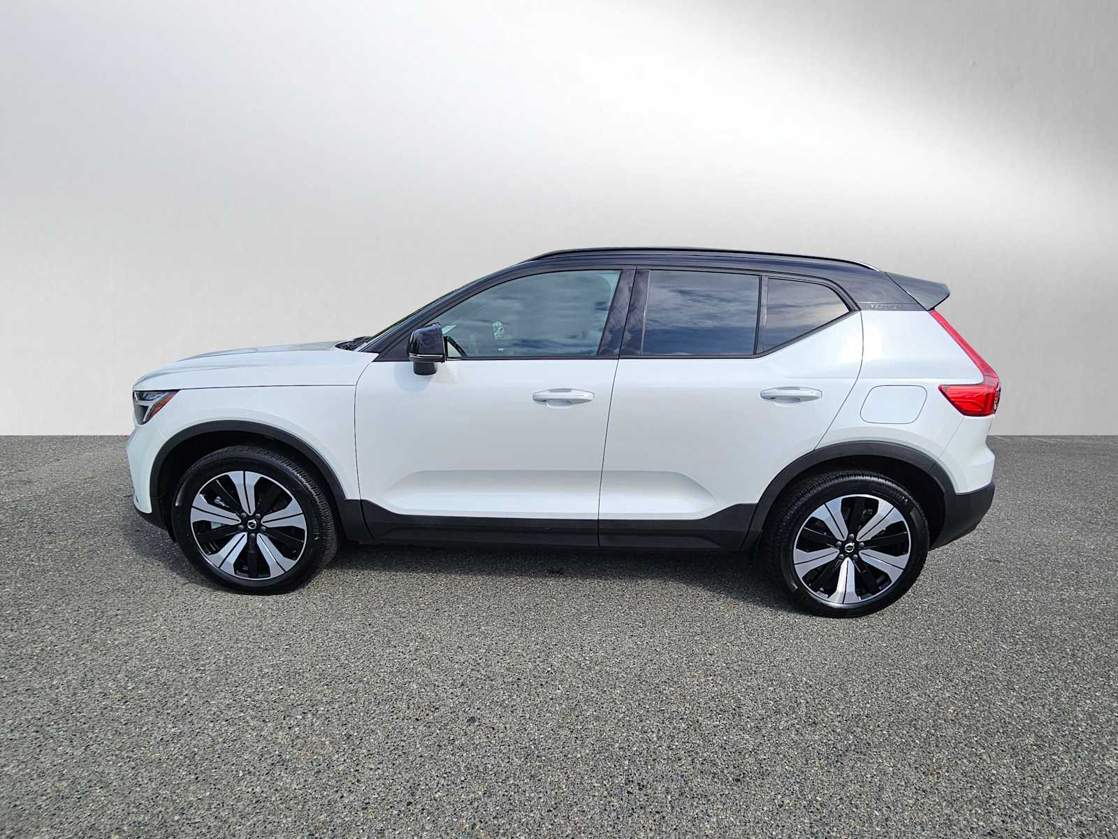 Certified 2023 Volvo XC40 Core with VIN YV4ED3UKXP2101839 for sale in Bellevue, WA