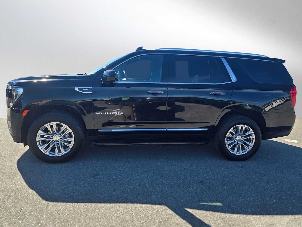 Used 2023 GMC Yukon SLT SUV