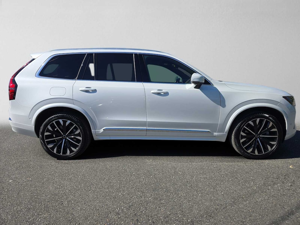 New 2026 Volvo XC90 B6 Plus 7-Seater SUV