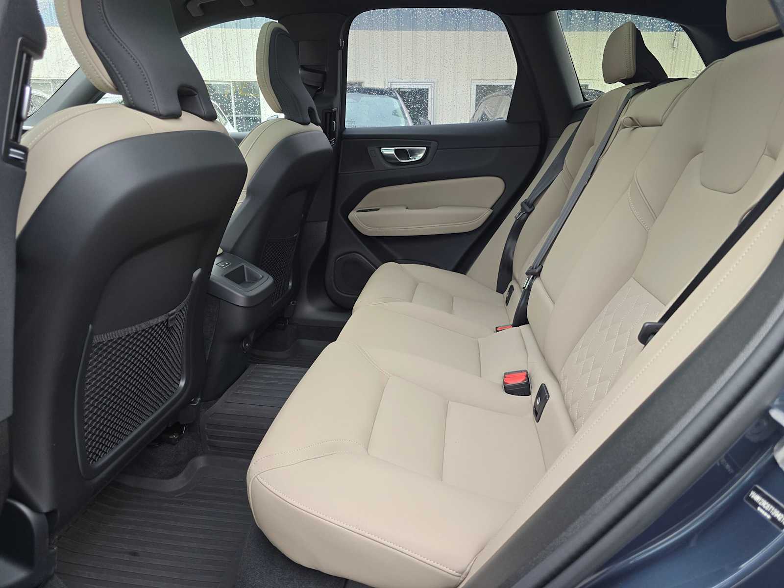 2026 Volvo XC60 Plus - Photo 15